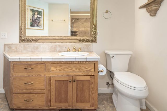 13922 Auburn Rd, Grass Valley, CA 95949