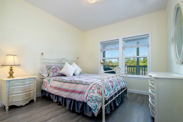 13922 Auburn Rd, Grass Valley, CA 95949