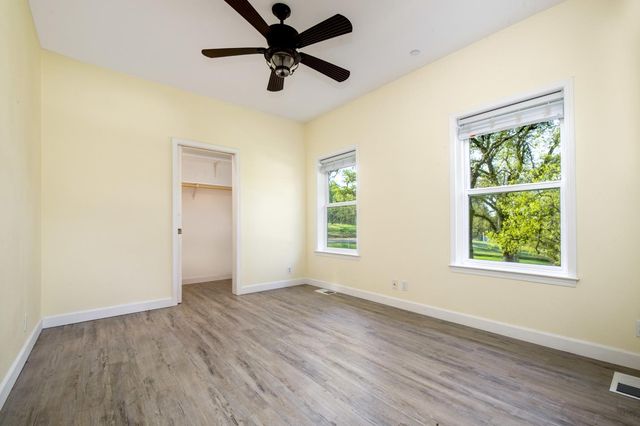 13922 Auburn Rd, Grass Valley, CA 95949