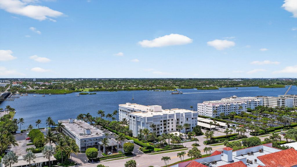 Image 33 of property listing at 2860 S Ocean Boulevard 604, Palm Beach, FL 33480