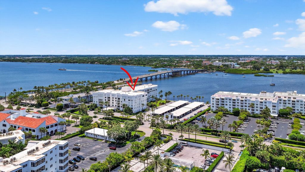 Image 37 of property listing at 2860 S Ocean Boulevard 604, Palm Beach, FL 33480