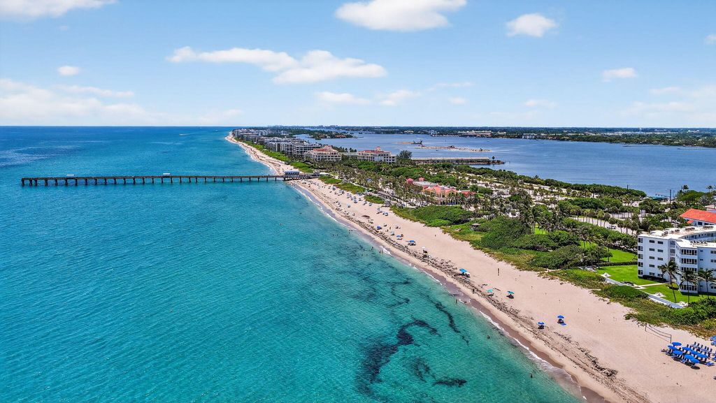 Image 38 of property listing at 2860 S Ocean Boulevard 604, Palm Beach, FL 33480