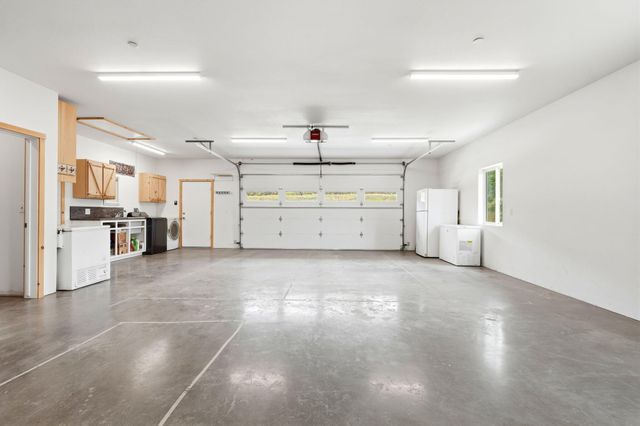 39348 Dunlap Road, Yokuts Valley, CA 93675