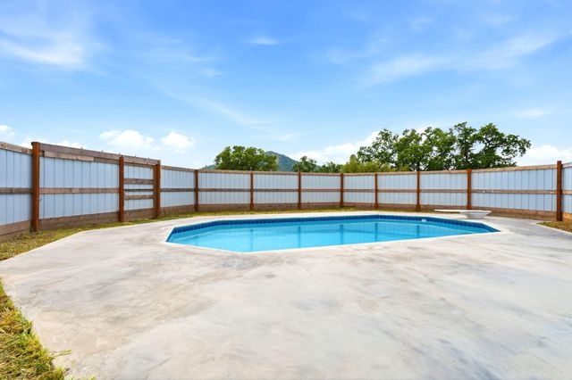 39348 Dunlap Road, Yokuts Valley, CA 93675