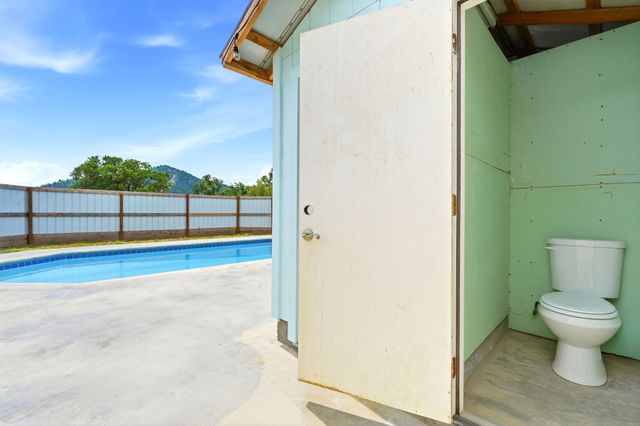 39348 Dunlap Road, Yokuts Valley, CA 93675