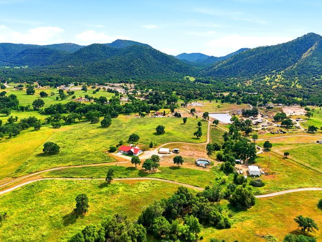 39348 Dunlap Road, Yokuts Valley, CA 93675