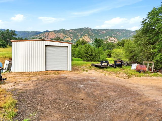 39348 Dunlap Road, Yokuts Valley, CA 93675