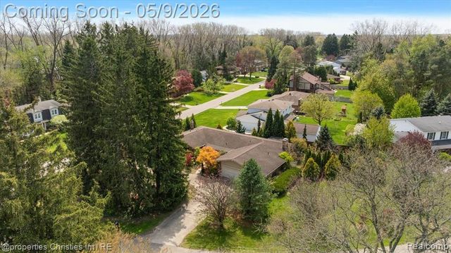 3120 Hartford Lane, Shelby Twp, MI 48316