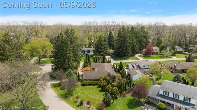 3120 Hartford Lane, Shelby Twp, MI 48316