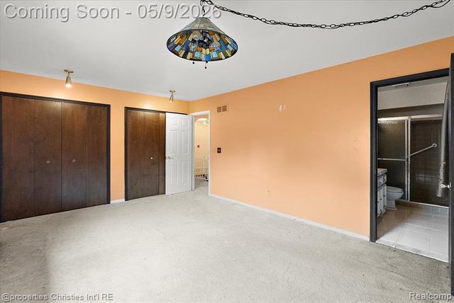 3120 Hartford Lane, Shelby Twp, MI 48316
