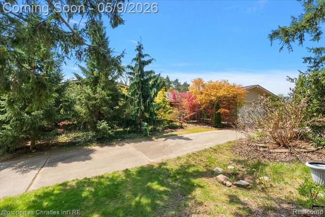 3120 Hartford Lane, Shelby Twp, MI 48316