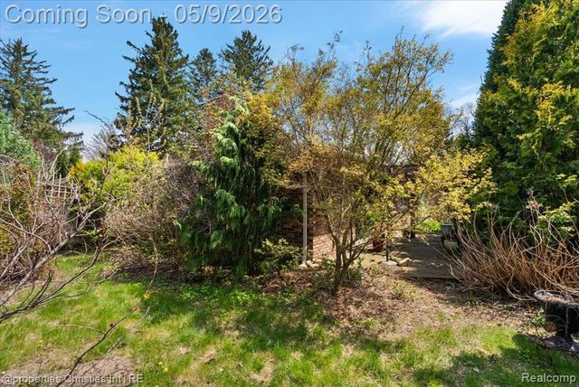 3120 Hartford Lane, Shelby Twp, MI 48316
