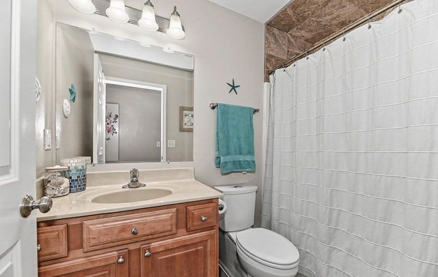 1611 24th AVENUE, Kenosha, WI 53140