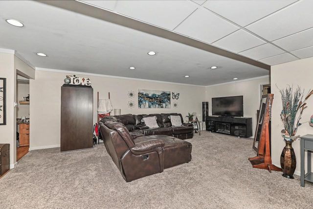 1611 24th AVENUE, Kenosha, WI 53140