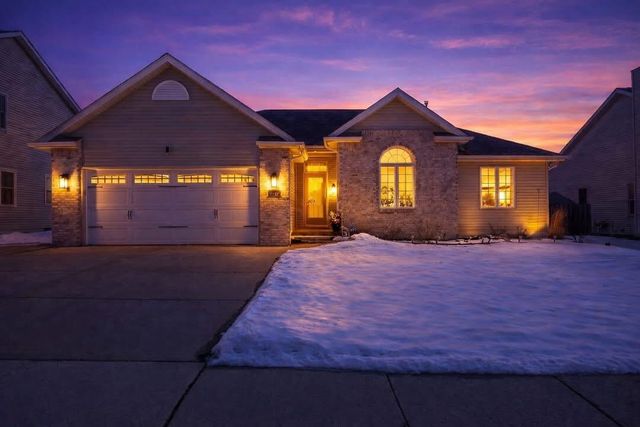 1611 24th AVENUE, Kenosha, WI 53140