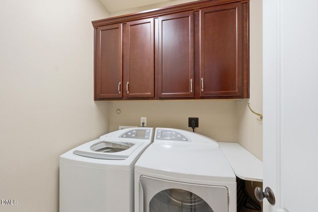 108 Bells Walk Court, Holly Springs, NC 27540