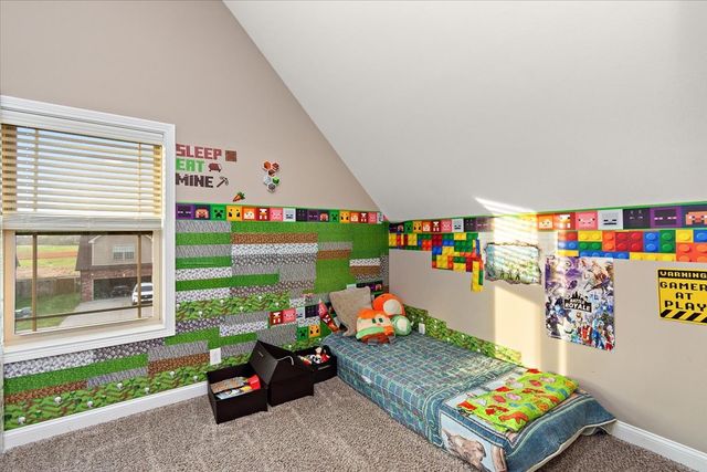 3880 Maliki Dr, Clarksville, TN 37042