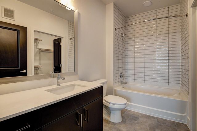 6400 Washington Ave Avenue 438, Houston, TX 77007