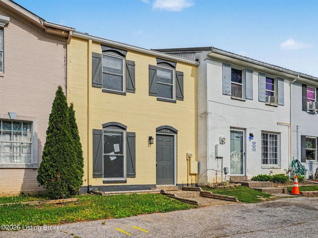 6904 Holly Lake Dr, Louisville, KY 40291