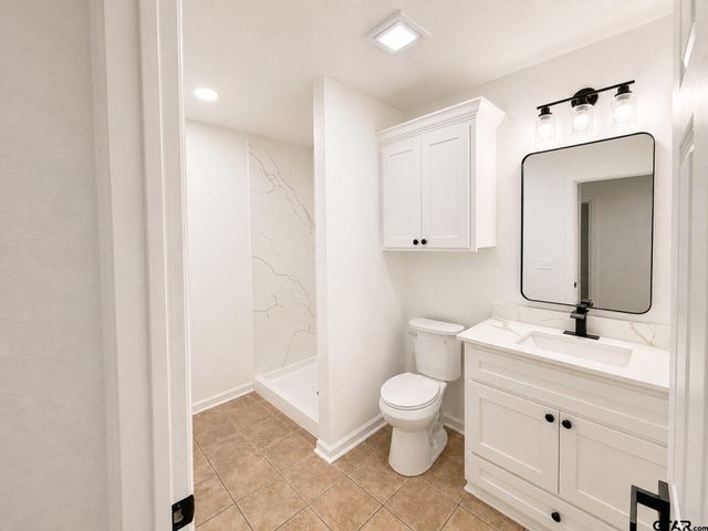 1812 N Bois D Arc, Tyler, TX 75702