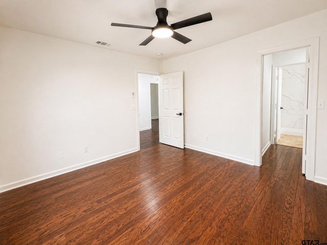 1812 N Bois D Arc, Tyler, TX 75702