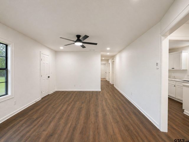 1812 N Bois D Arc, Tyler, TX 75702