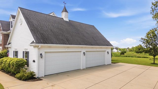 3255 Somers LANE, Port Washington, WI 53074