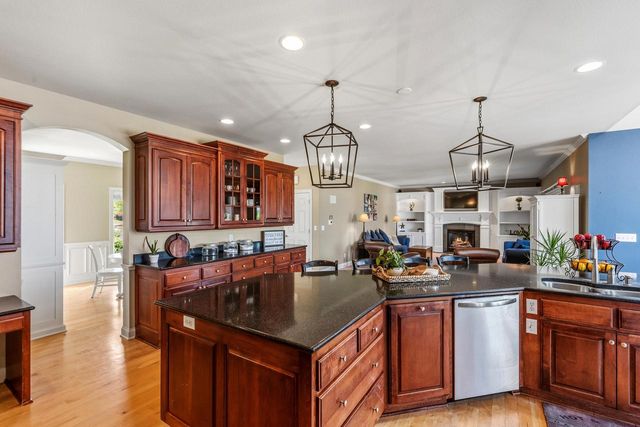 3255 Somers LANE, Port Washington, WI 53074