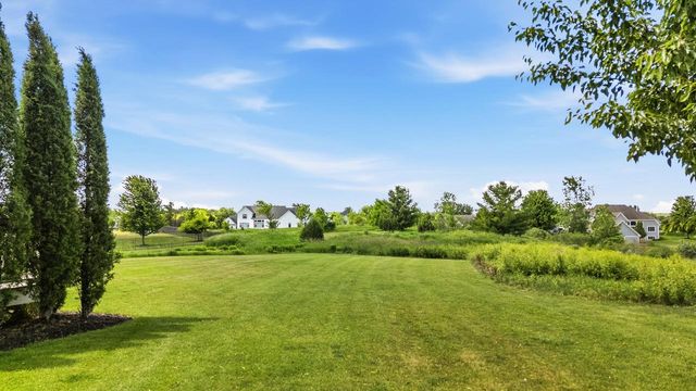 3255 Somers LANE, Port Washington, WI 53074