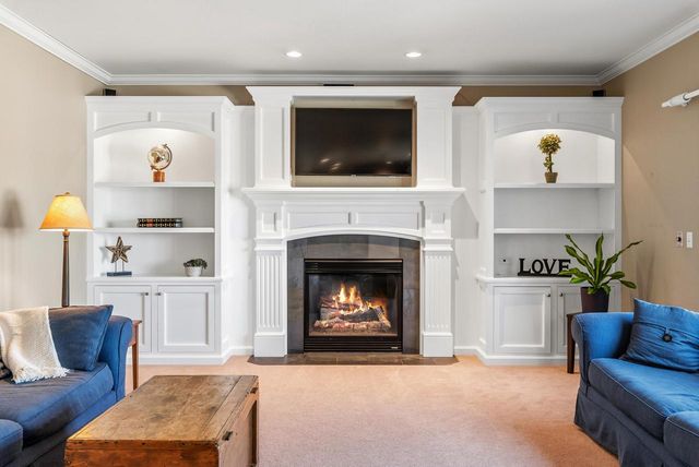 3255 Somers LANE, Port Washington, WI 53074