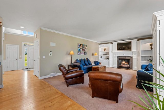 3255 Somers LANE, Port Washington, WI 53074