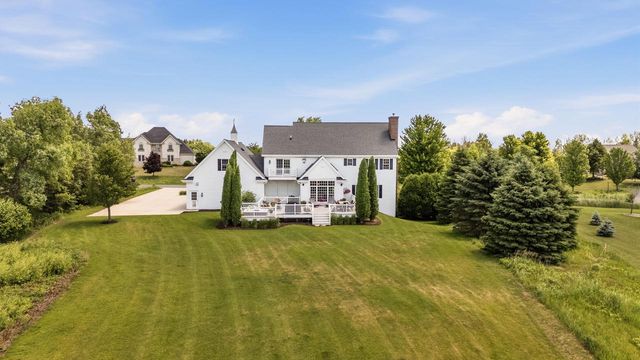 3255 Somers LANE, Port Washington, WI 53074