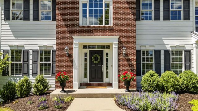 3255 Somers LANE, Port Washington, WI 53074