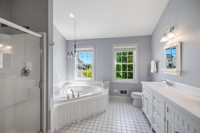 3255 Somers LANE, Port Washington, WI 53074