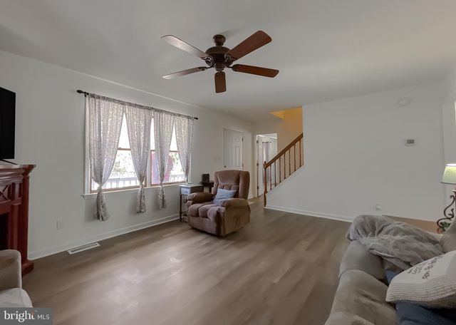 605 PLANTERS WHARF RD, Lusby, MD 20657