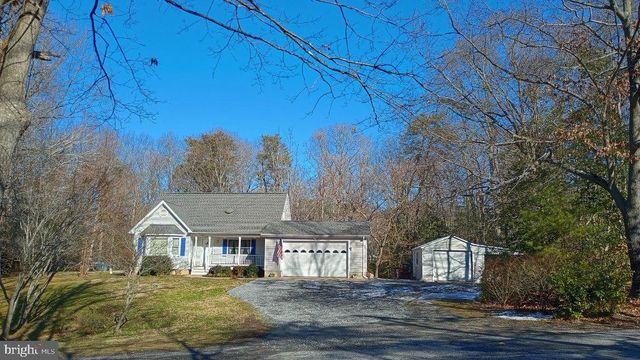 605 PLANTERS WHARF RD, Lusby, MD 20657