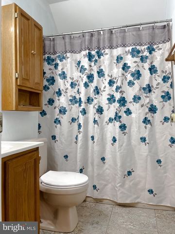 605 PLANTERS WHARF RD, Lusby, MD 20657