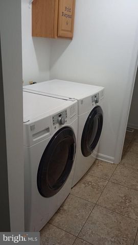 605 PLANTERS WHARF RD, Lusby, MD 20657