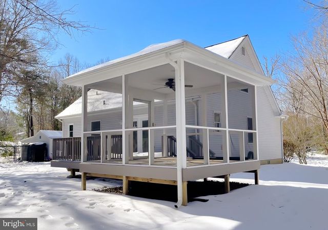 605 PLANTERS WHARF RD, Lusby, MD 20657