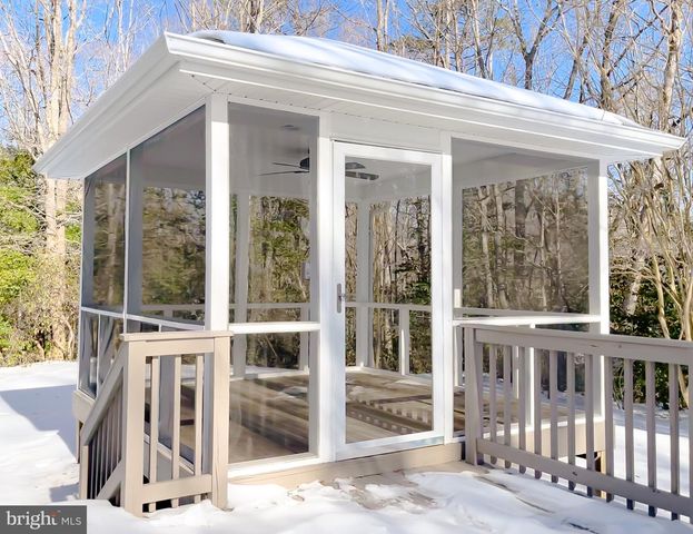 605 PLANTERS WHARF RD, Lusby, MD 20657