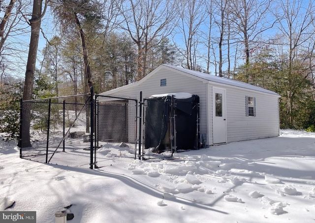 605 PLANTERS WHARF RD, Lusby, MD 20657