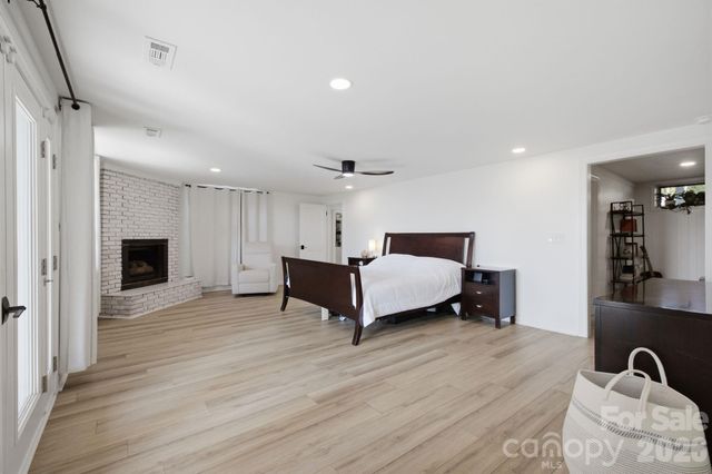 21101 Island Forest Drive, Cornelius, NC 28031