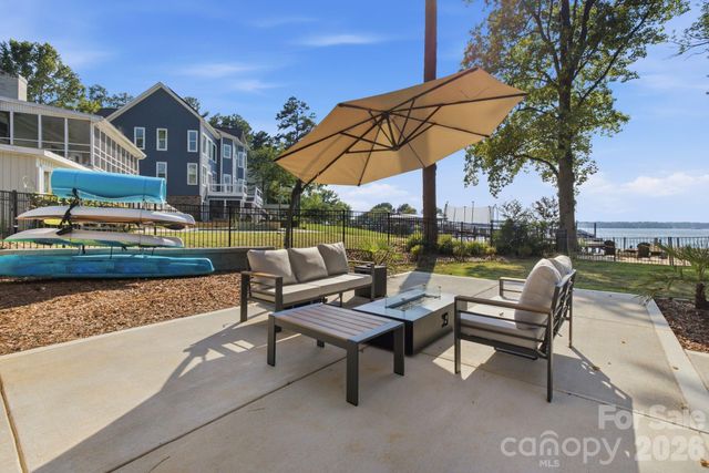 21101 Island Forest Drive, Cornelius, NC 28031