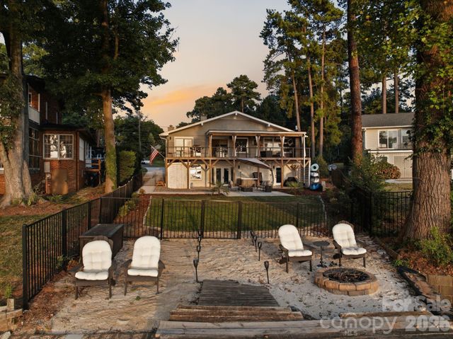 21101 Island Forest Drive, Cornelius, NC 28031