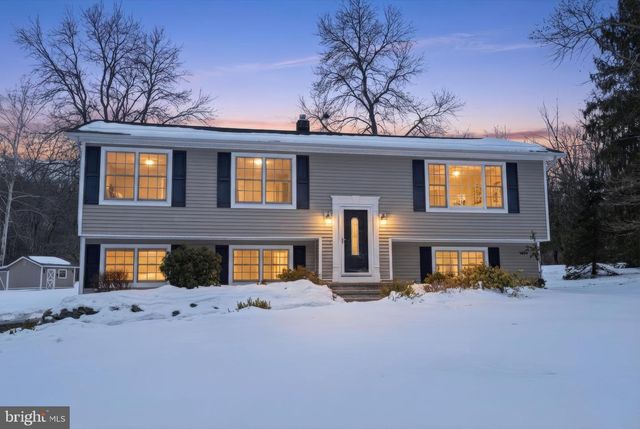 521 COKESBURY RD, Annandale, NJ 08801