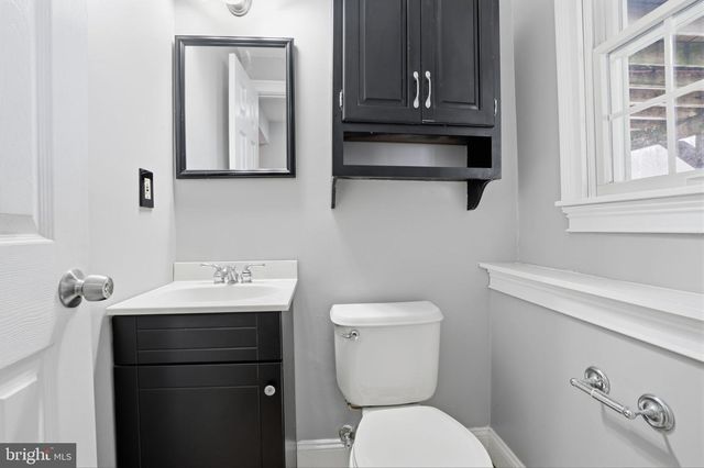 521 COKESBURY RD, Annandale, NJ 08801