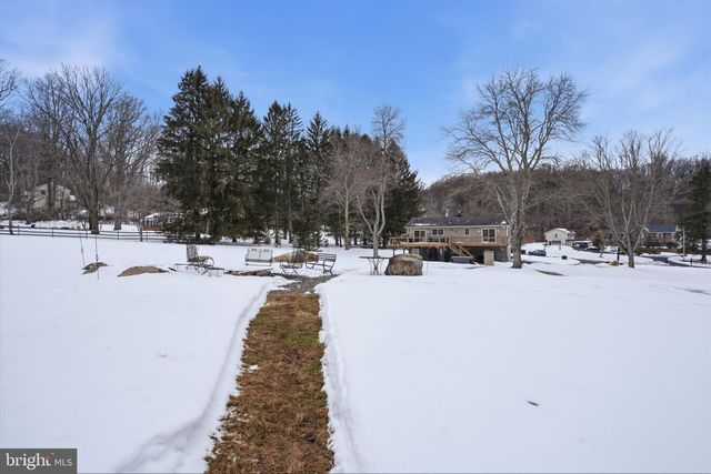 521 COKESBURY RD, Annandale, NJ 08801