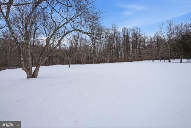 521 COKESBURY RD, Annandale, NJ 08801