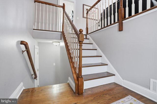 521 COKESBURY RD, Annandale, NJ 08801