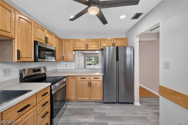 6913 Birdie WAY, Fort Myers, FL 33919